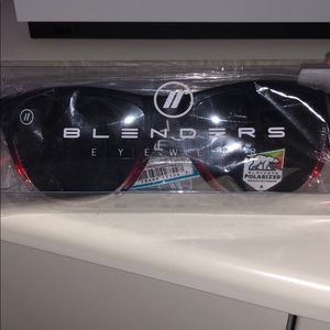 Blenders Eyewear